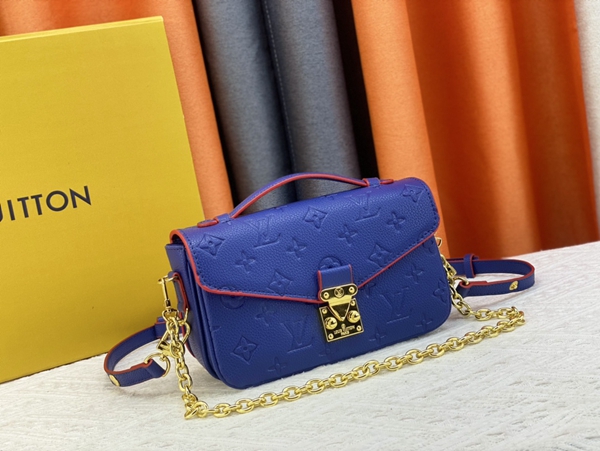 ルイヴィトンバッグ背面デザイン